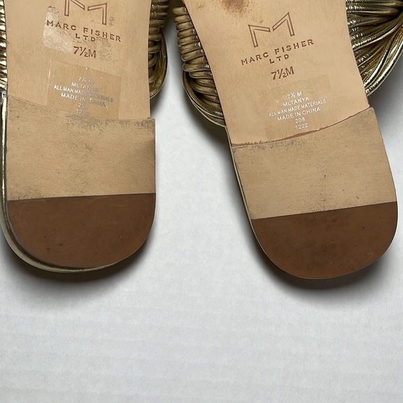 MARC FISHER LTD Tanya Gold Thong Slide Sandals Cushion Sole Flats Flip Flop 7.5 - Picture 9 of 12